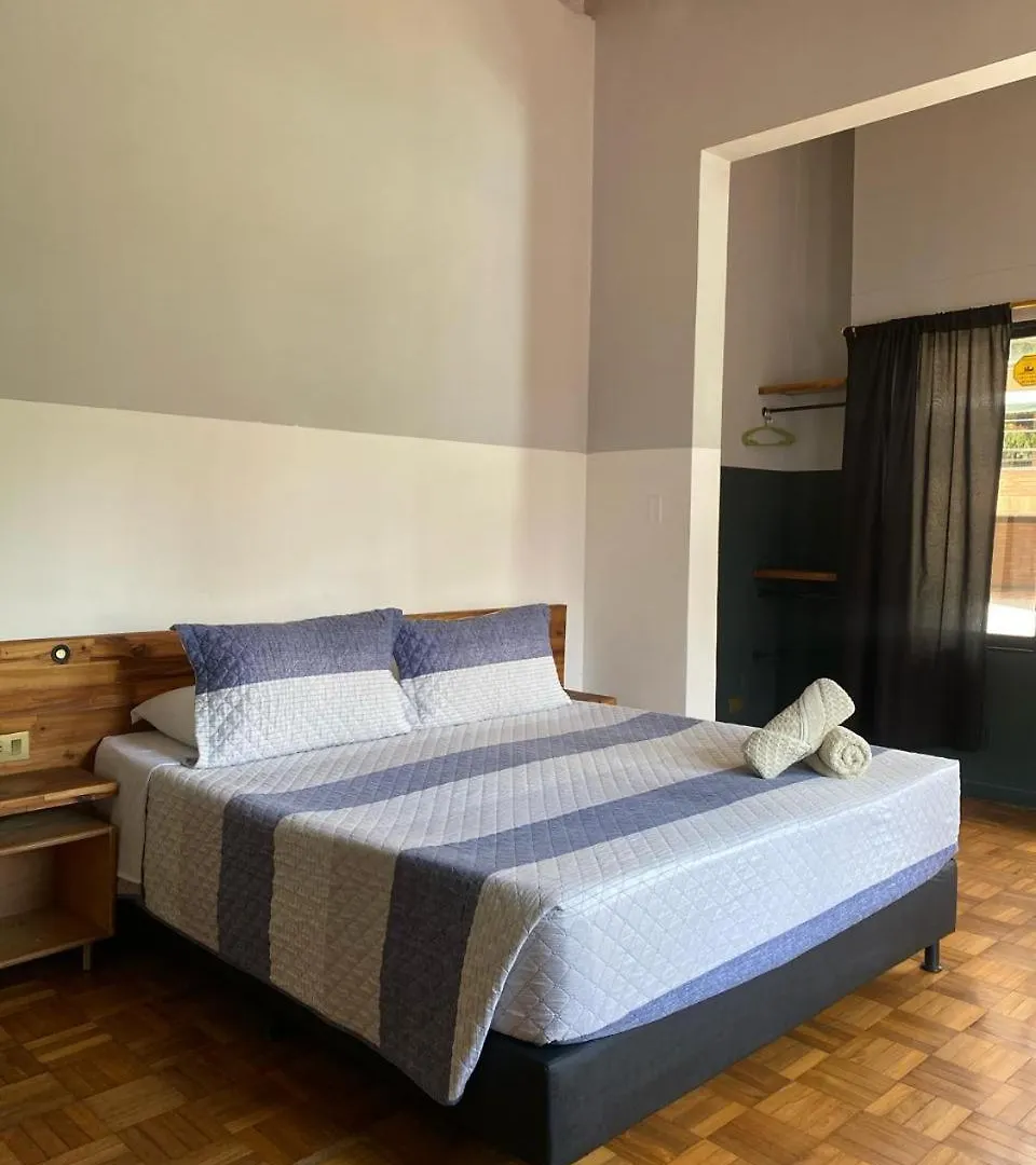 Pensionat Casa Mosaiko Patio Bonito Hotell Medellín Colombia